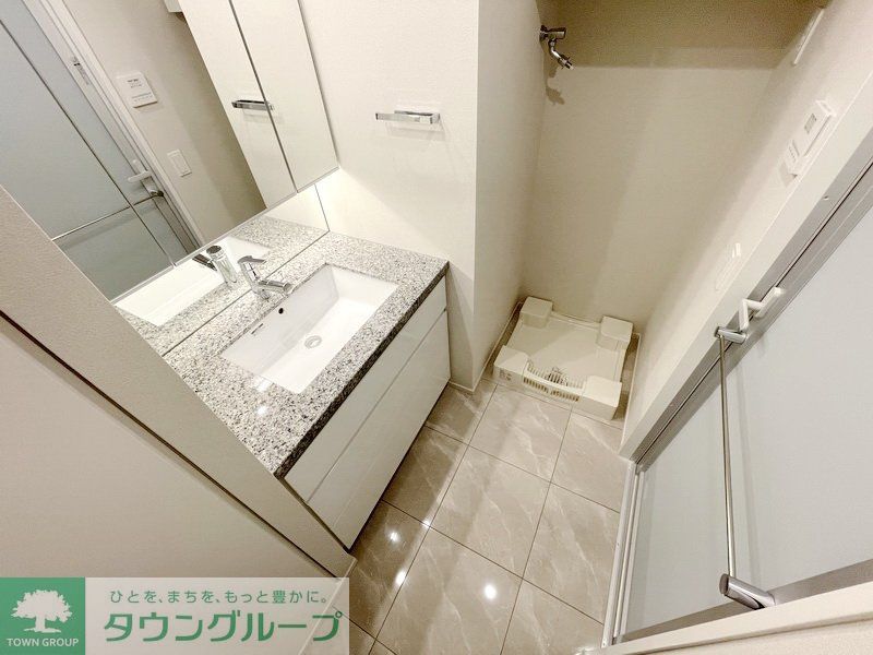 洗面設備　お部屋探しは株式会社　タウンハウジング　までお気軽にお問合…