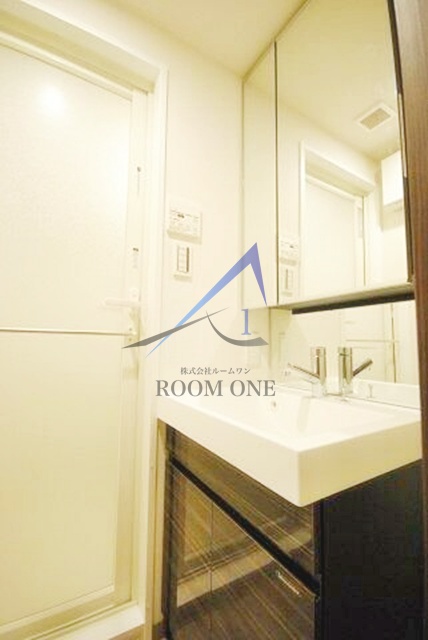 洗面設備　洗面台です。