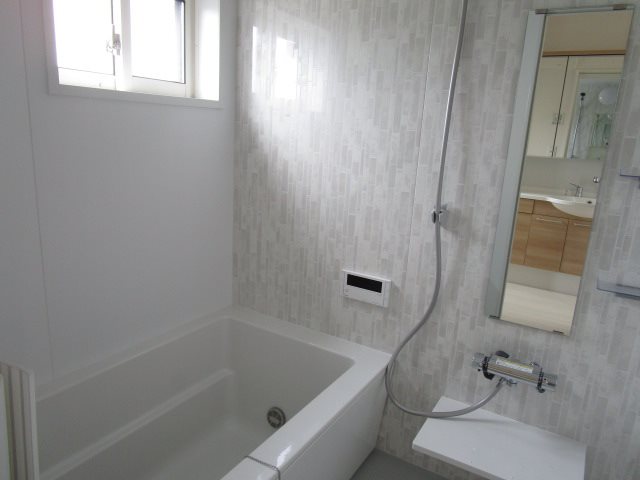 バス・シャワールーム　※写真は別部屋のものです。（参考）