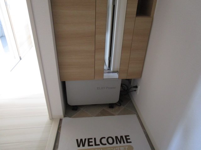 玄関　※写真は別部屋のものです。（参考）