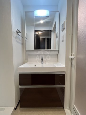 洗面設備　プレジオ難波　独立洗面台