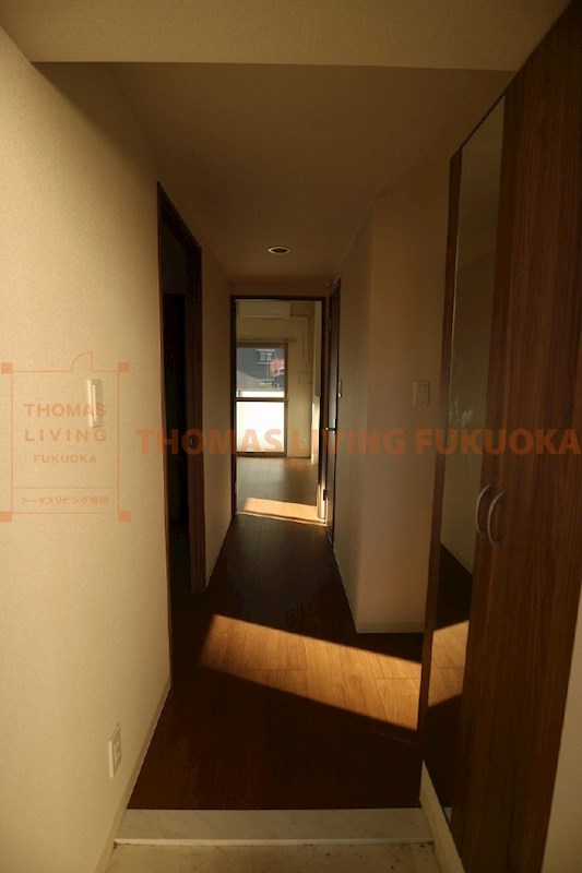 玄関　福岡・佐賀のお部屋探しはトーマスリビングまで