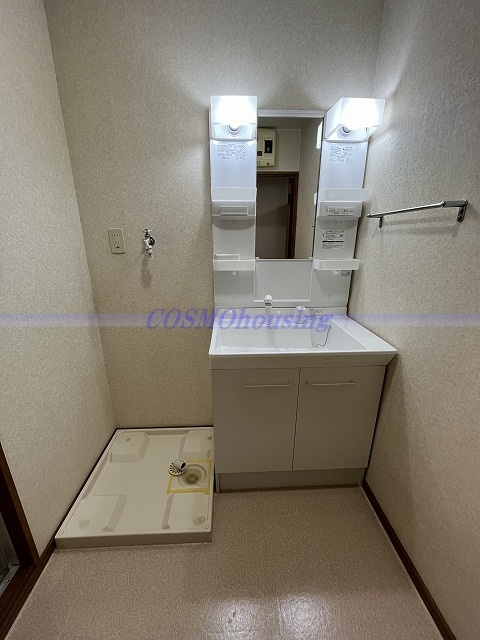 洗面設備　※写真は同物件の別号室です。現況優先。