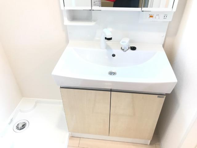 洗面設備　洗髪洗面化粧台