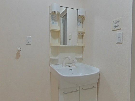 洗面設備　※別部屋の写真です