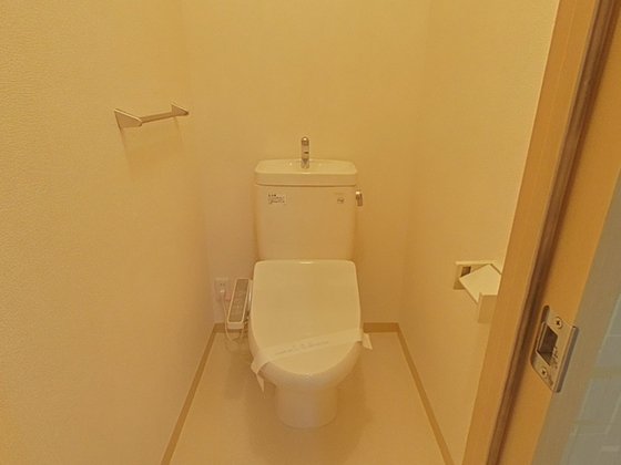 トイレ　※別部屋の写真です