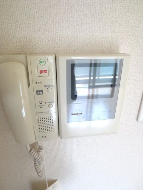 セキュリティ　★安心のTVモニター付きインターホンです★