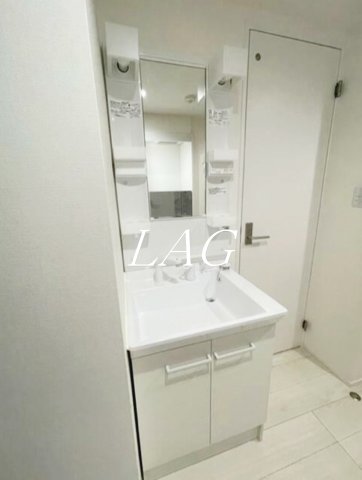 洗面設備　洗面台です。