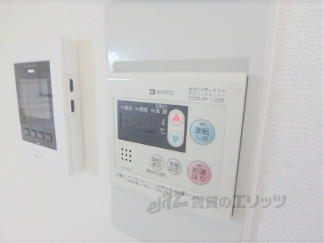 その他設備　給湯器リモコン