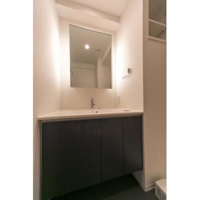 洗面設備　※写真は同タイプ住戸です。