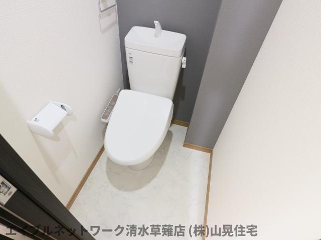 トイレ　落ち着いたトイレです