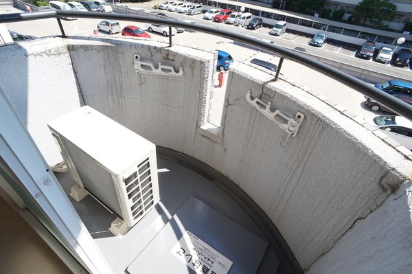 バルコニー　参考、同建物・同間取りの号室