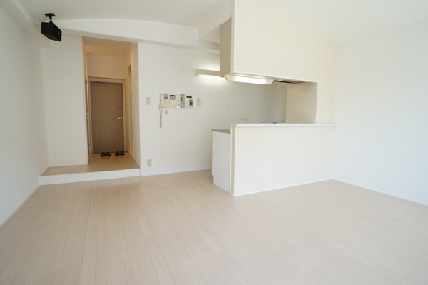 居室・リビング　参考、同建物・同間取りの号室