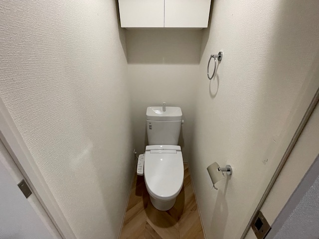 トイレ　※同施工会社のイメージ写真※