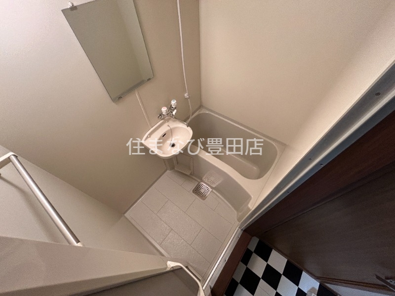 洗面設備　同型タイプ