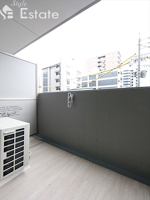 バルコニー　バルコニー