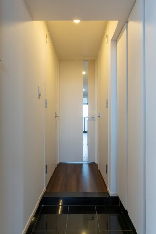 玄関　玄関部分