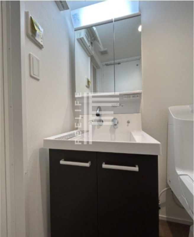 洗面設備　別部屋の写真です、ご参考までに。