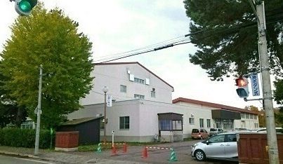 小学校　旭川市立北鎮小学校（小学校）まで700m