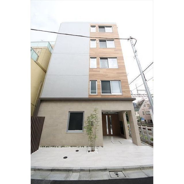 建物外観　外観は落ち着いています