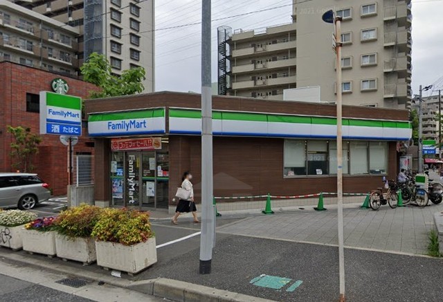 コンビニ　ファミリーマート　緑地公園駅東（コンビニ）まで265m
