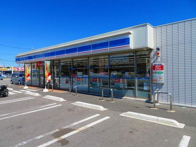 コンビニ　ローソン防府桑山二丁目店（コンビニ）まで300m
