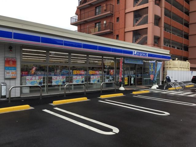 コンビニ　ローソン 久留米六反畑店（コンビニ）まで522m