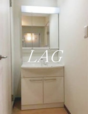 洗面設備　洗面台です。