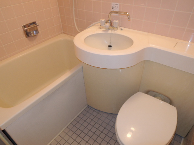 バス・シャワールーム