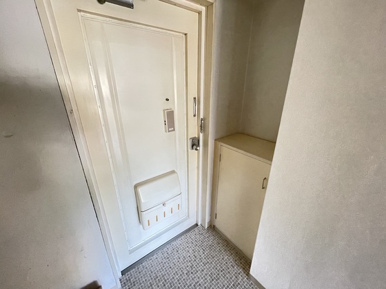 玄関　※別部屋の写真です