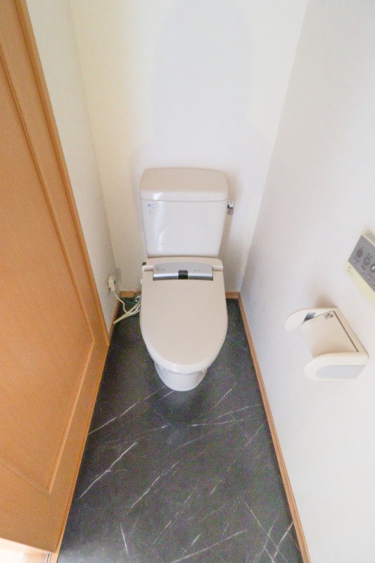 トイレ　図面と現状に相違がある場合には現状を優先