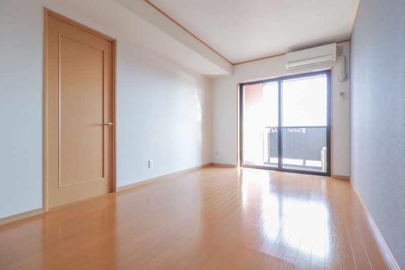 居室・リビング　図面と現状に相違がある場合には現状を優先