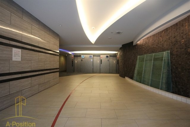 ロビー　セレニテ本町グランデ