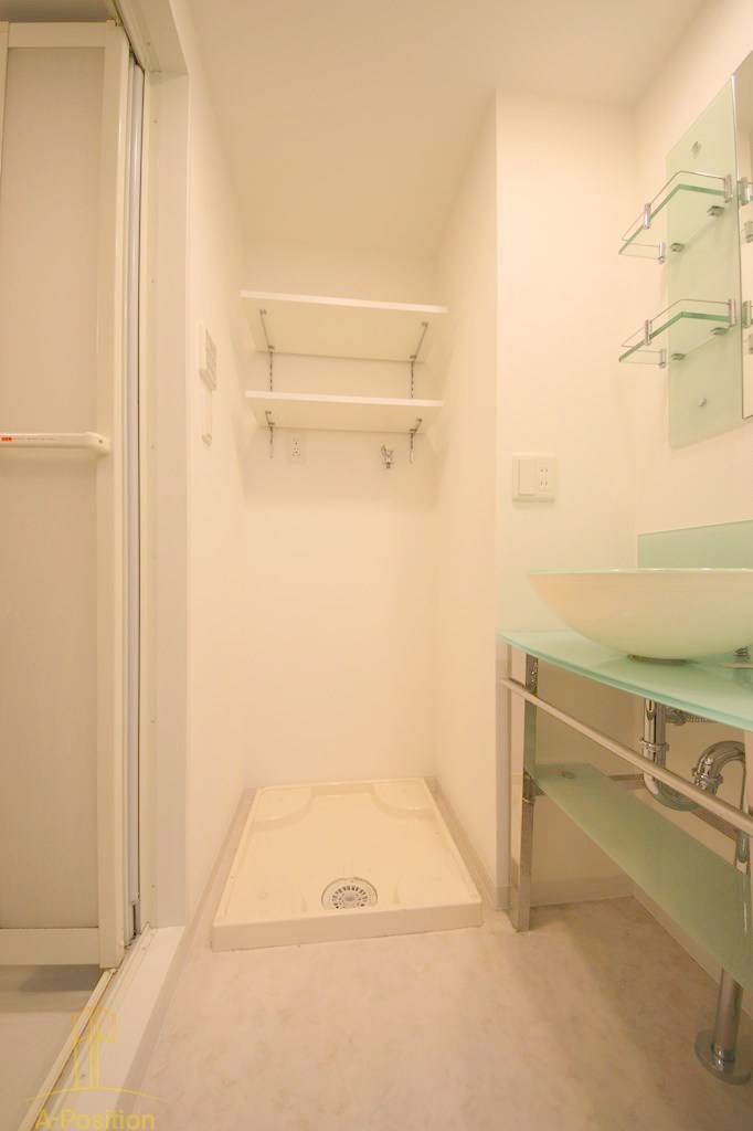 洗面設備　セレニテ本町グランデ