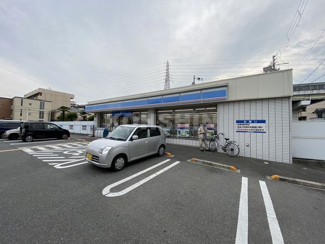 コンビニ　ローソン（コンビニ）まで361m