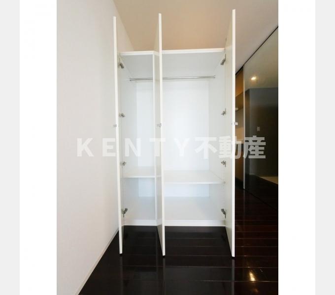 収納　たっぷりとした収納スペースです