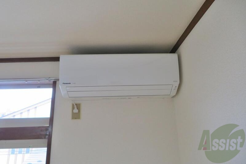 その他設備　エアコンが一つあると夏の暑さと冬の寒さをしのげますねー。