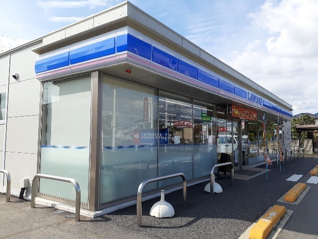 コンビニ　ローソン中泉町店（コンビニ）まで270m
