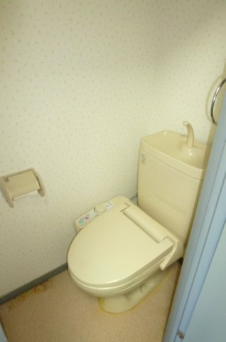 トイレ　コンパクトで使いやすいトイレです