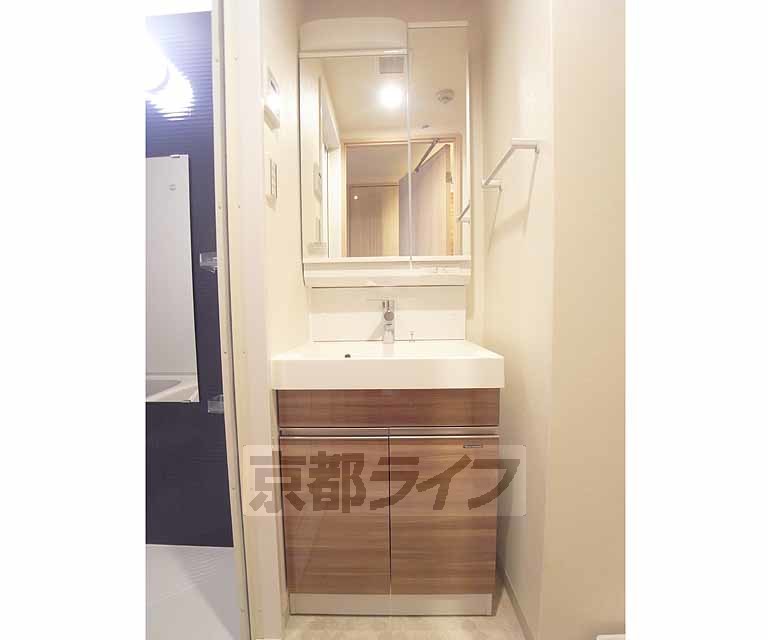 洗面設備　シャンプードレッサーです。