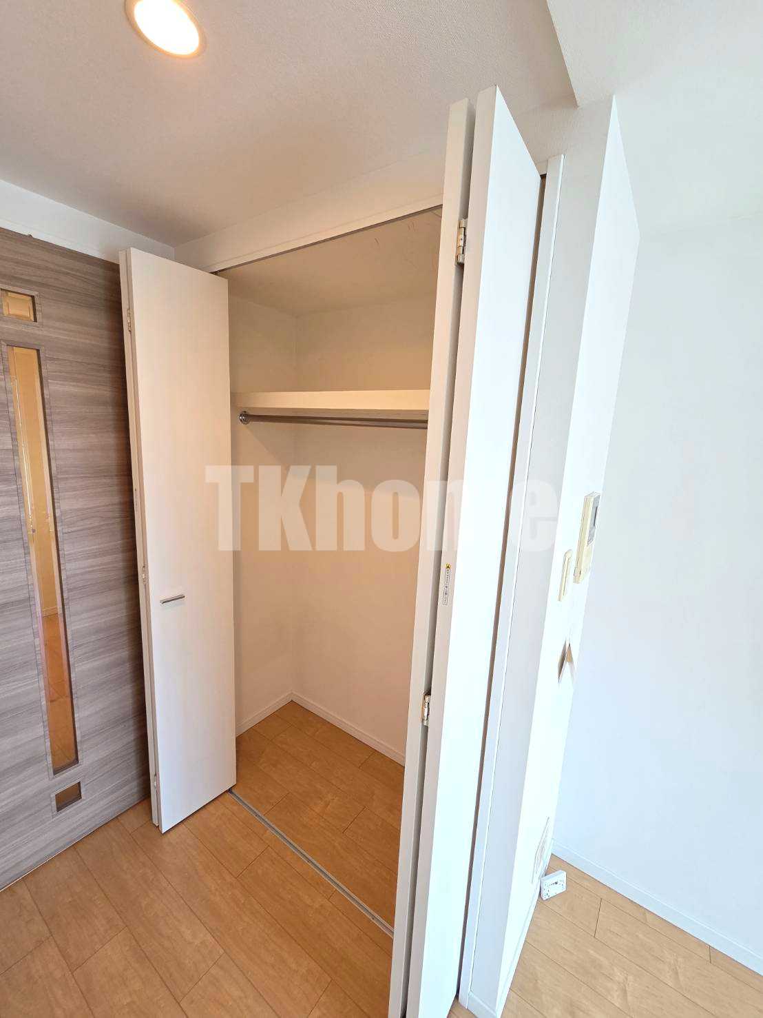 収納　(同マンション・別室参考写)