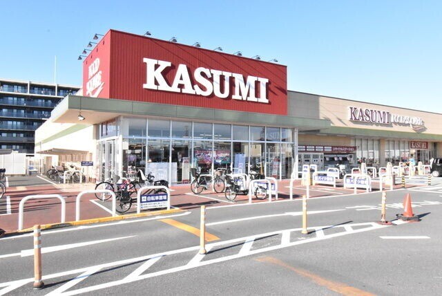 スーパー　カスミフードスクエア越谷レイクタウン店（スーパー）まで584m