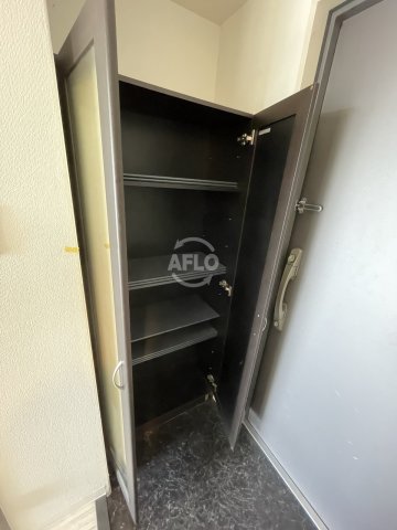 収納　レオンコンフォート新梅田　シューズボックス