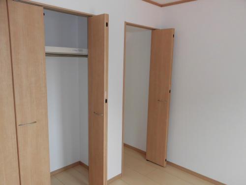 その他部屋・スペース　クローゼットと物入れ。