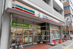 コンビニ　セブンイレブン 板橋成増1丁目店（コンビニ）まで773m
