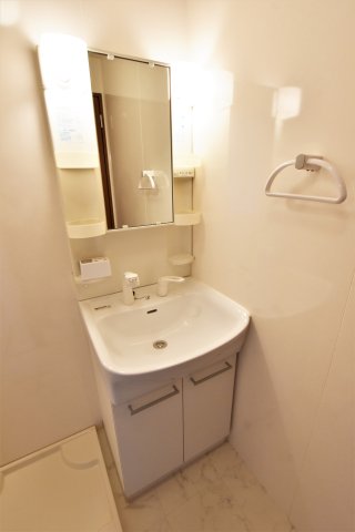 洗面設備　同物件、類似間取りのイメージ写真です