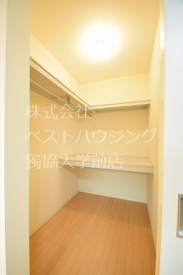 収納　ウォークインクローゼット