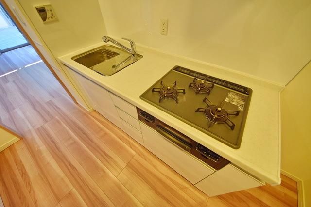 キッチン　★３口ガスコンログリル付き★