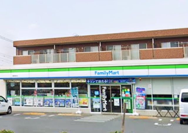 コンビニ　ファミリーマート 日野栄町店（コンビニ）まで220m