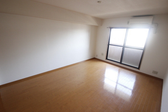 居室・リビング　※別部屋の写真です